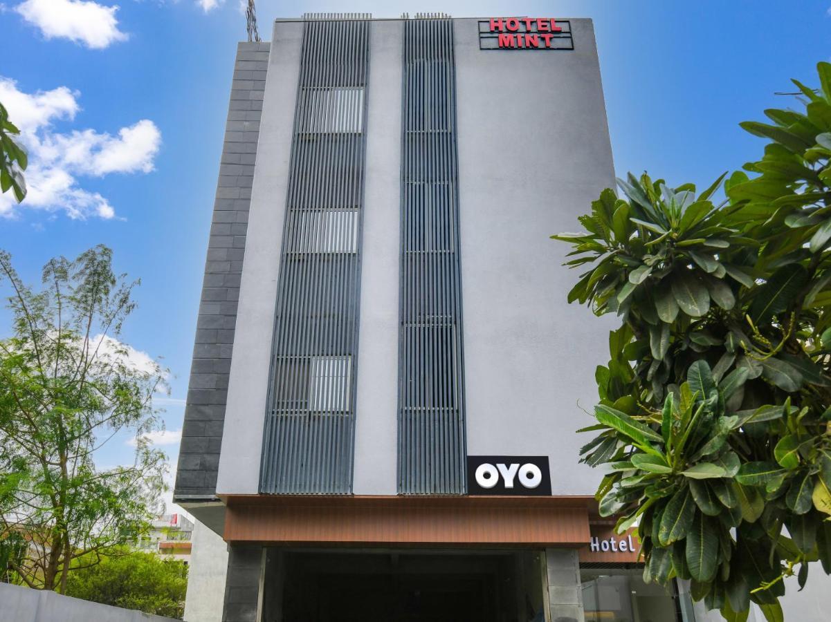 Collection O Hotel Mint إندور المظهر الخارجي الصورة