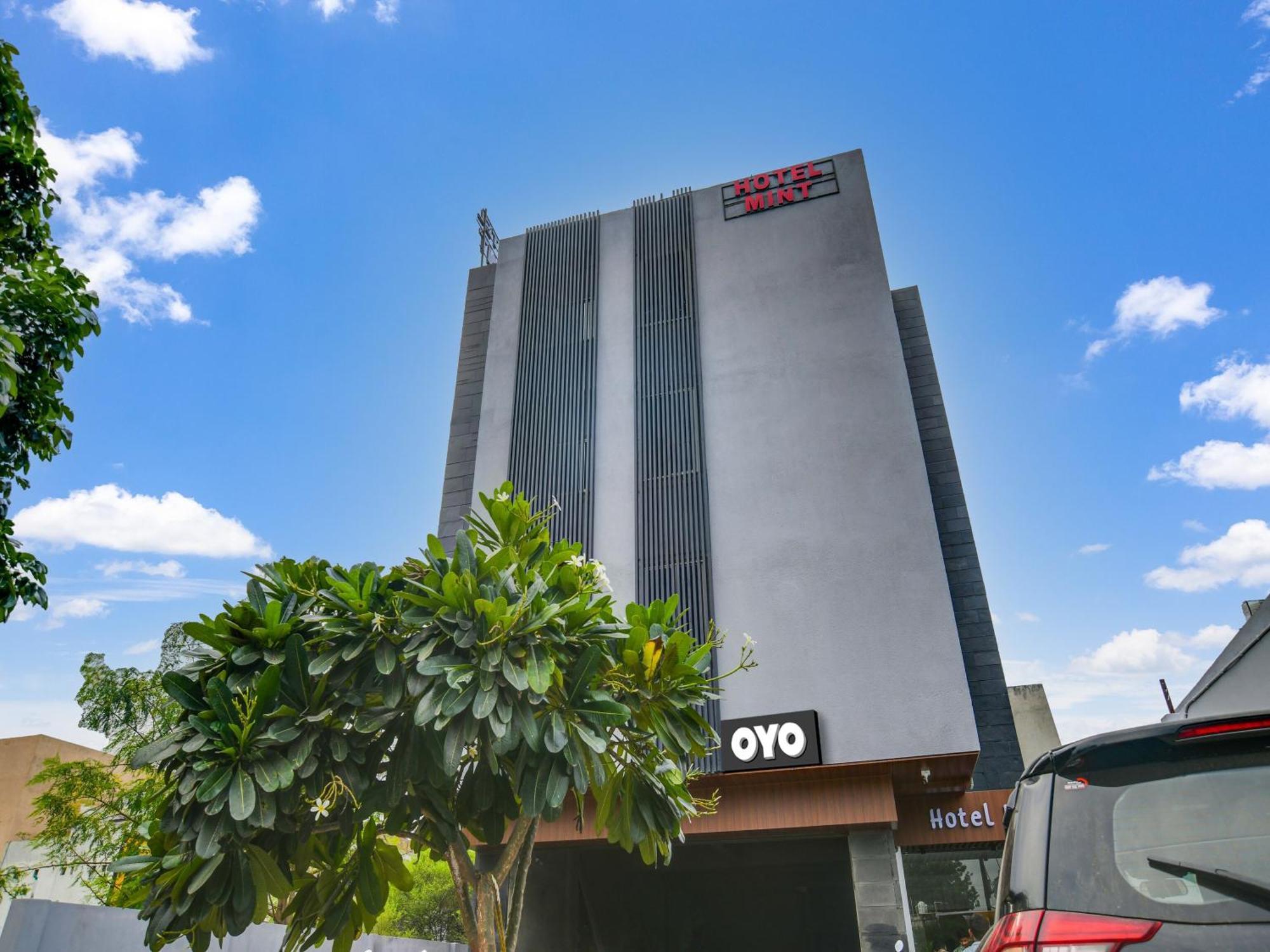 Collection O Hotel Mint إندور المظهر الخارجي الصورة