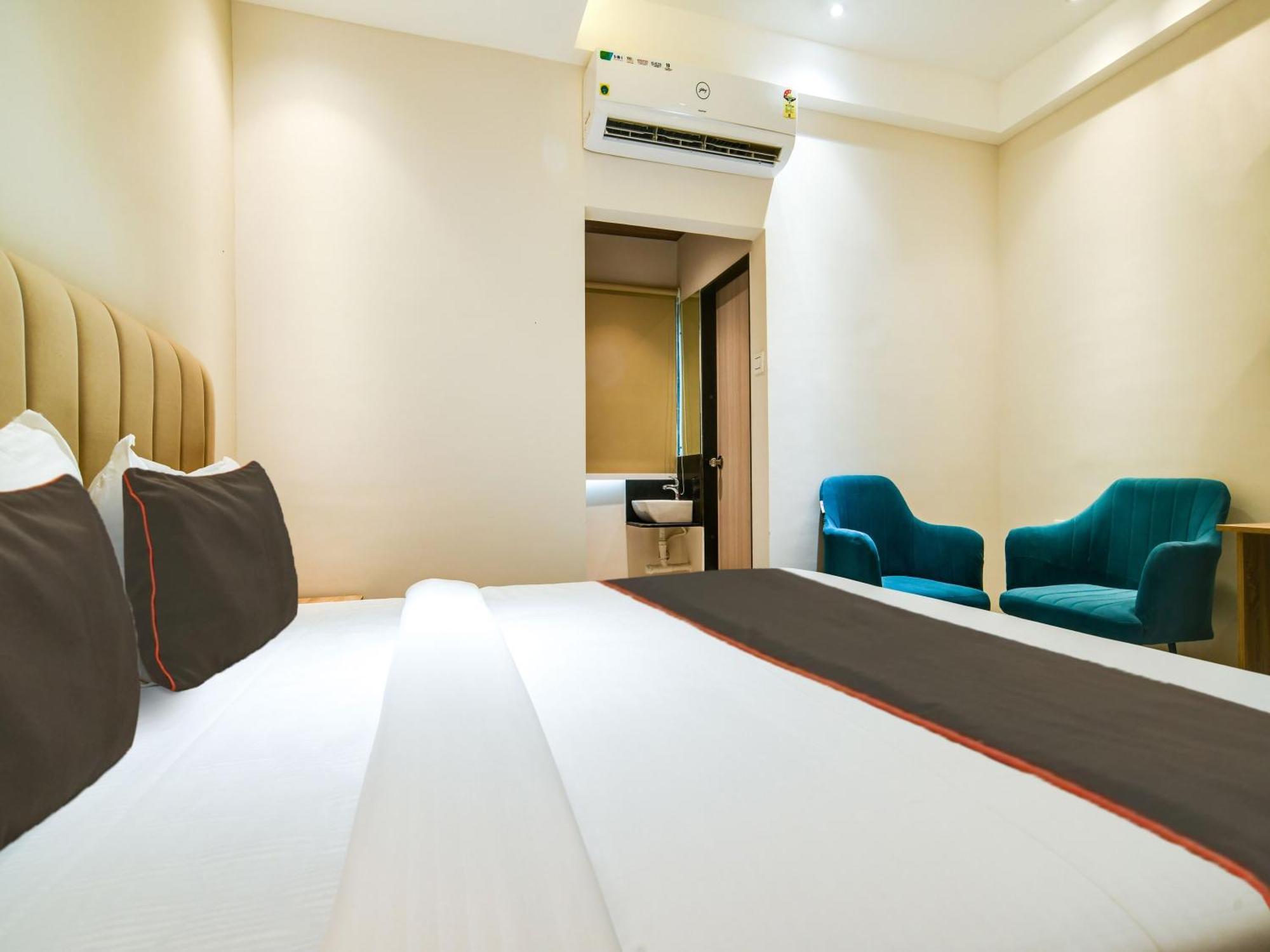 Collection O Hotel Mint إندور المظهر الخارجي الصورة