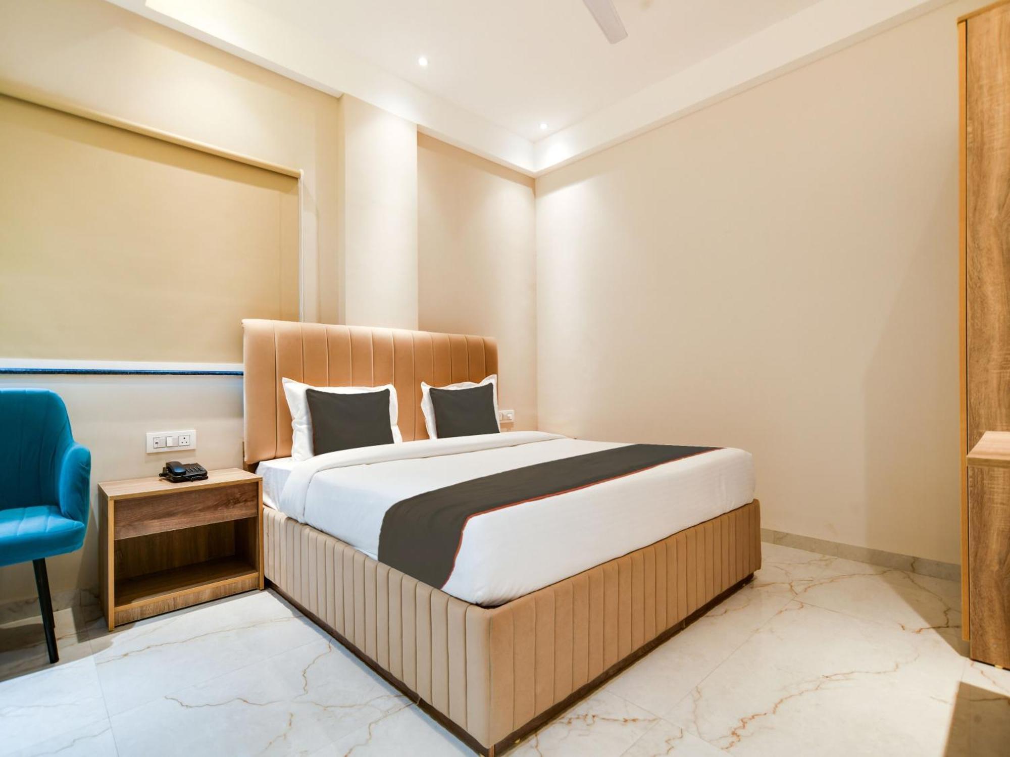 Collection O Hotel Mint إندور المظهر الخارجي الصورة